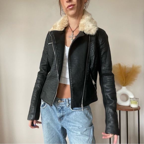 Zara Faux Leather Jacket with Fur Collar - Picture 3 of 7
